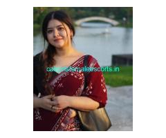 Call Girls in Shalimar Bagh Delhi (96439*00018) Escort Service