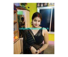 Call Girls In Mayur Vihar { 9971446351 } Escort Service In Delhi